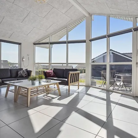 Tenaya - 200m From The Sea By Interhome Feriehus